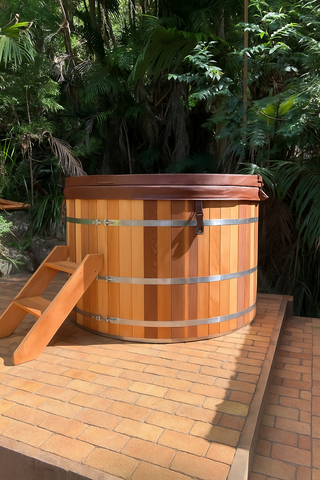 Embracing every season with your hot tub